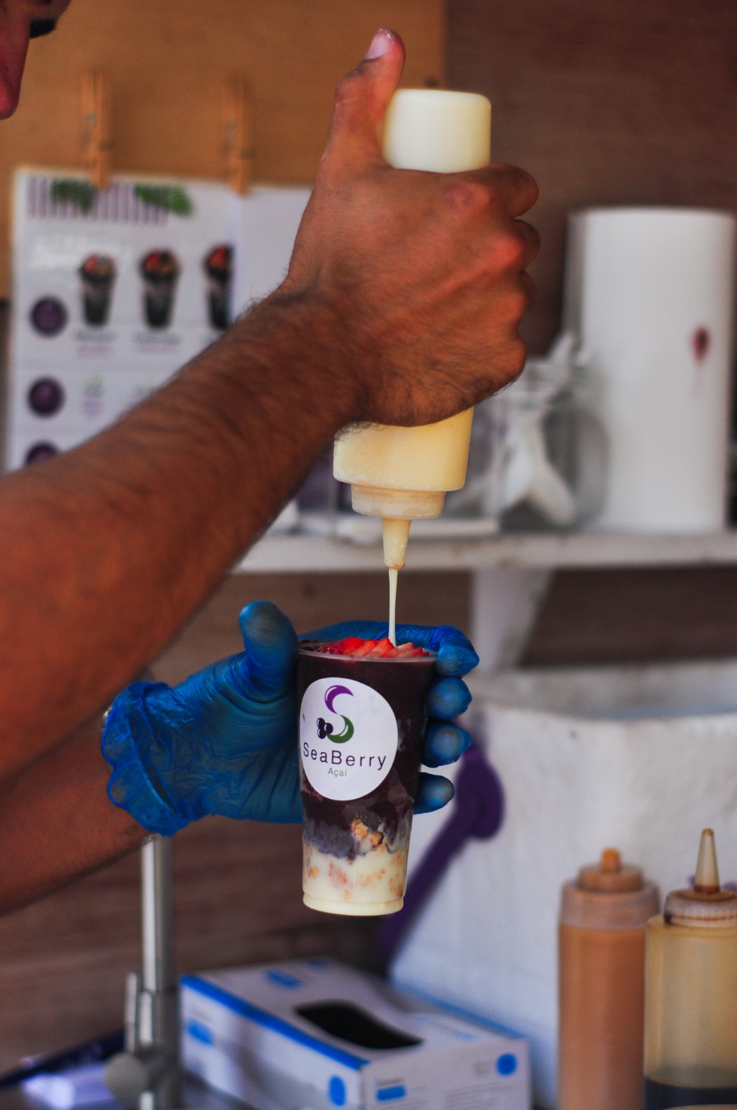 Açaí SeaBerry com fruta tropical fresca — melhor açaí Madeira